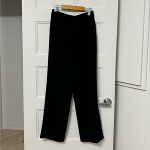 Aritzia The Effortless Pant - Regular